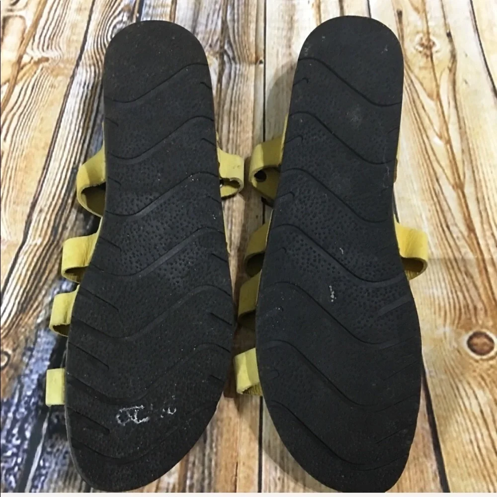 White Mountain Leather Slip On Sandals